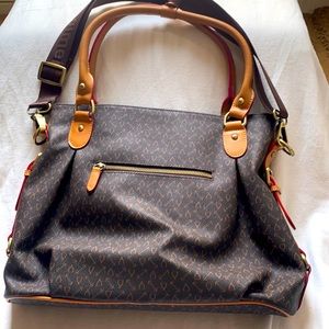 Brown shoulder bag